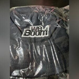Black 'We Boom' Embroidered hat